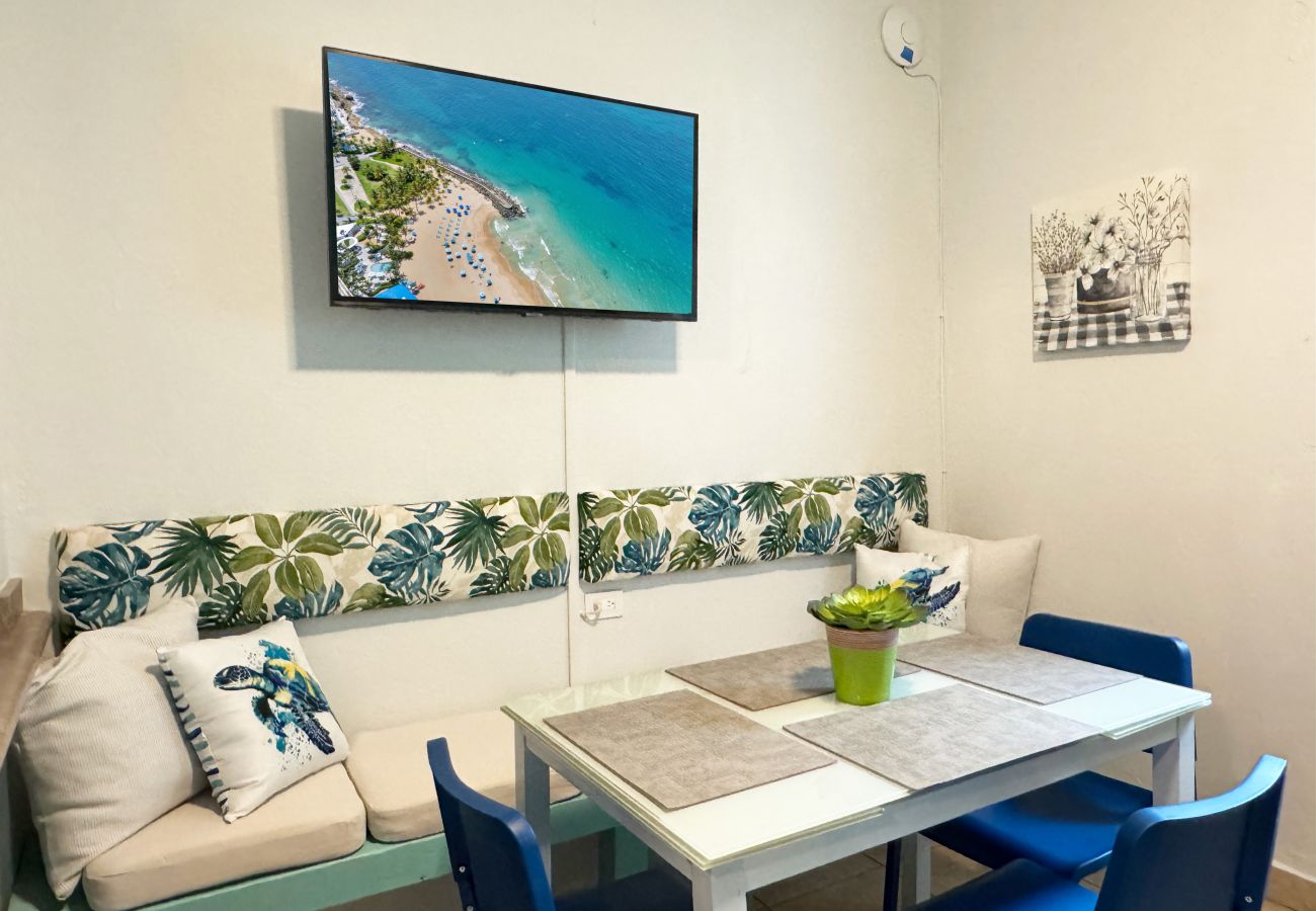 Apartment in San Juan - Condado Escape | 2BR with Rooftop Terrace & Charm