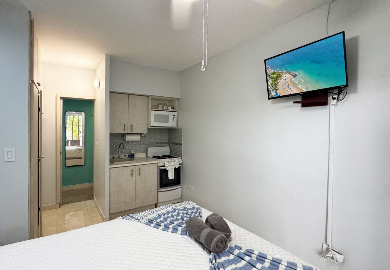 Studio in San Juan - Updated Condado Queen Studio | Near Beach & Dining