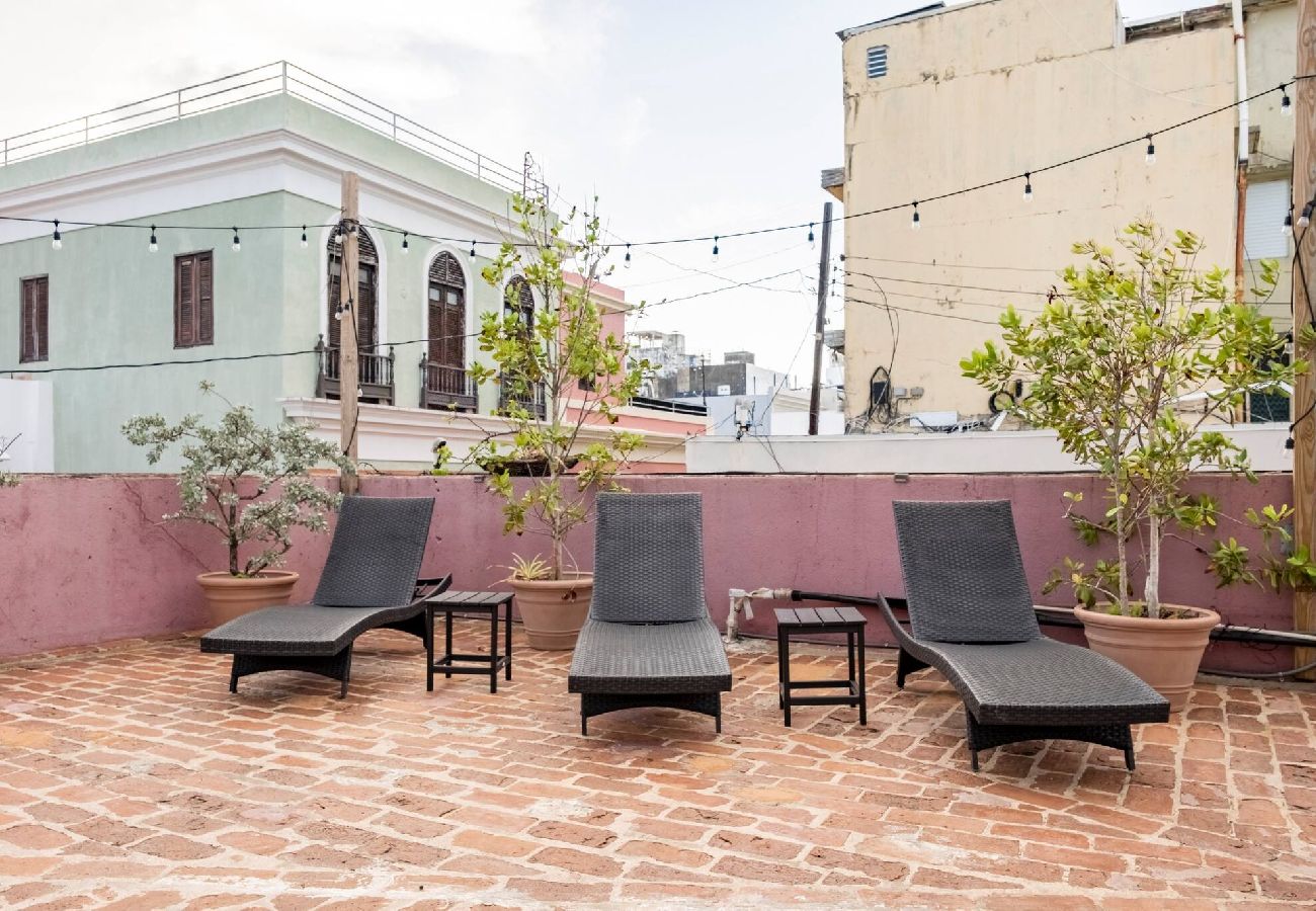 Apartment in San Juan - Center of Old San Juan with Rooftop Garden 