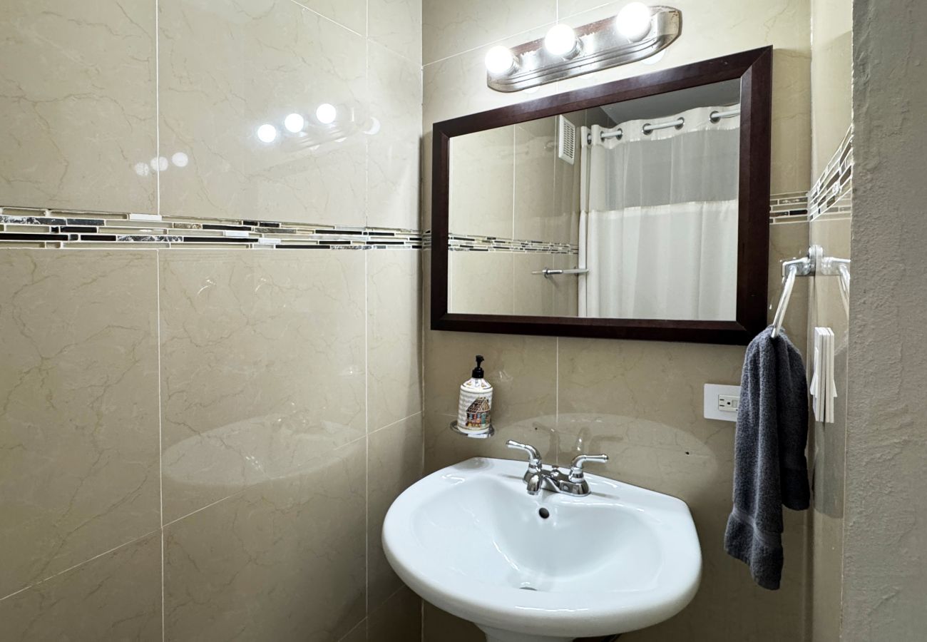 Apartment in San Juan - Couples Condado Stay | 1BR Near Dining & Beach