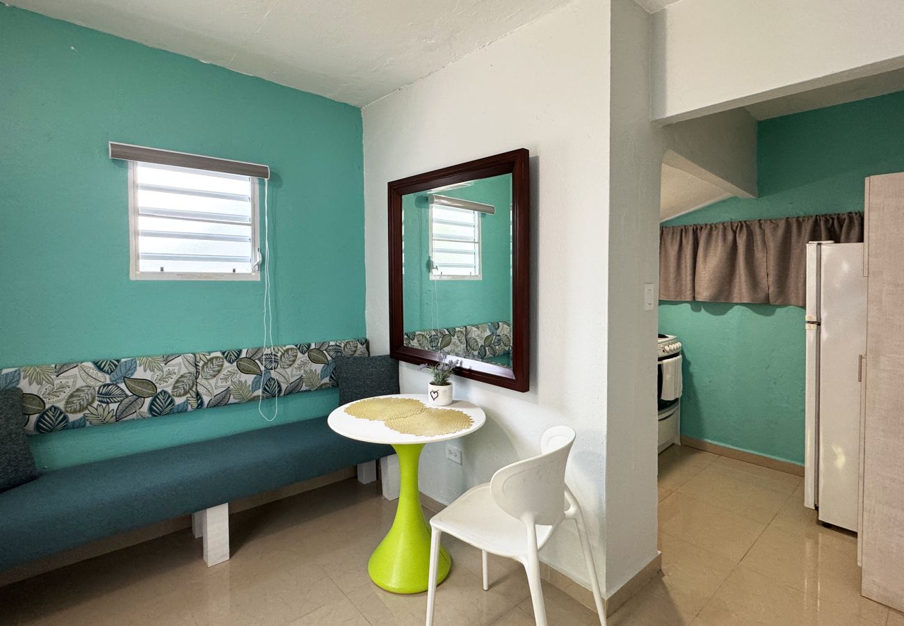 Apartment in San Juan - Couples Condado Stay | 1BR Near Dining & Beach