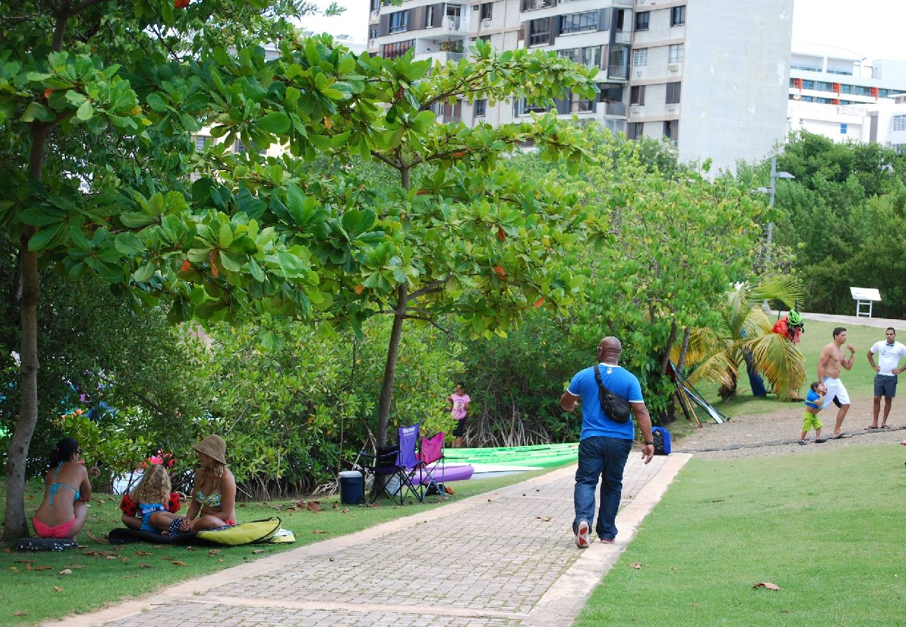 Apartment in San Juan - Spacious 2BR Apt Near Condado Beach & Lagoon