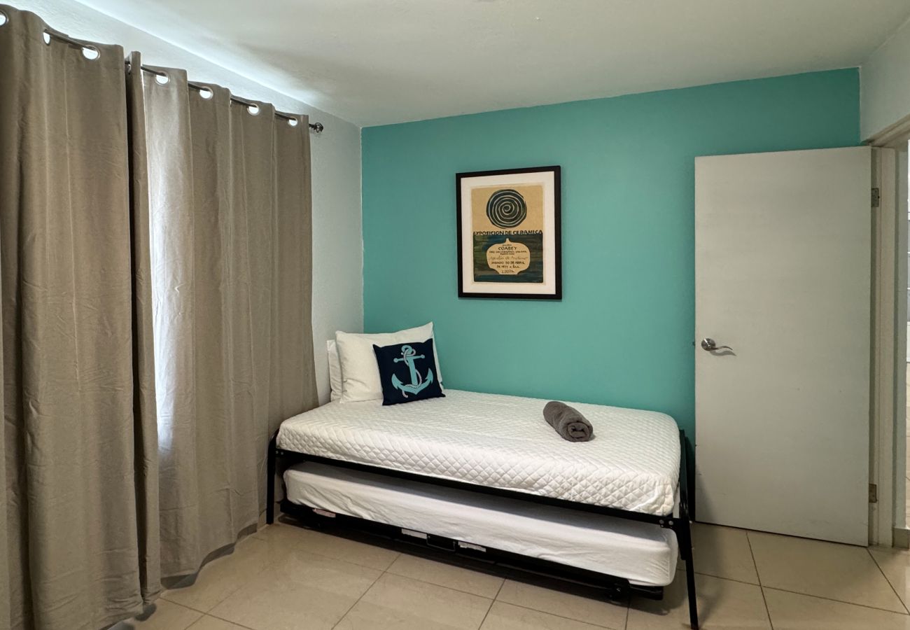 Apartment in San Juan - Spacious 2BR/1BA in Condado Near Beach & Hotspots
