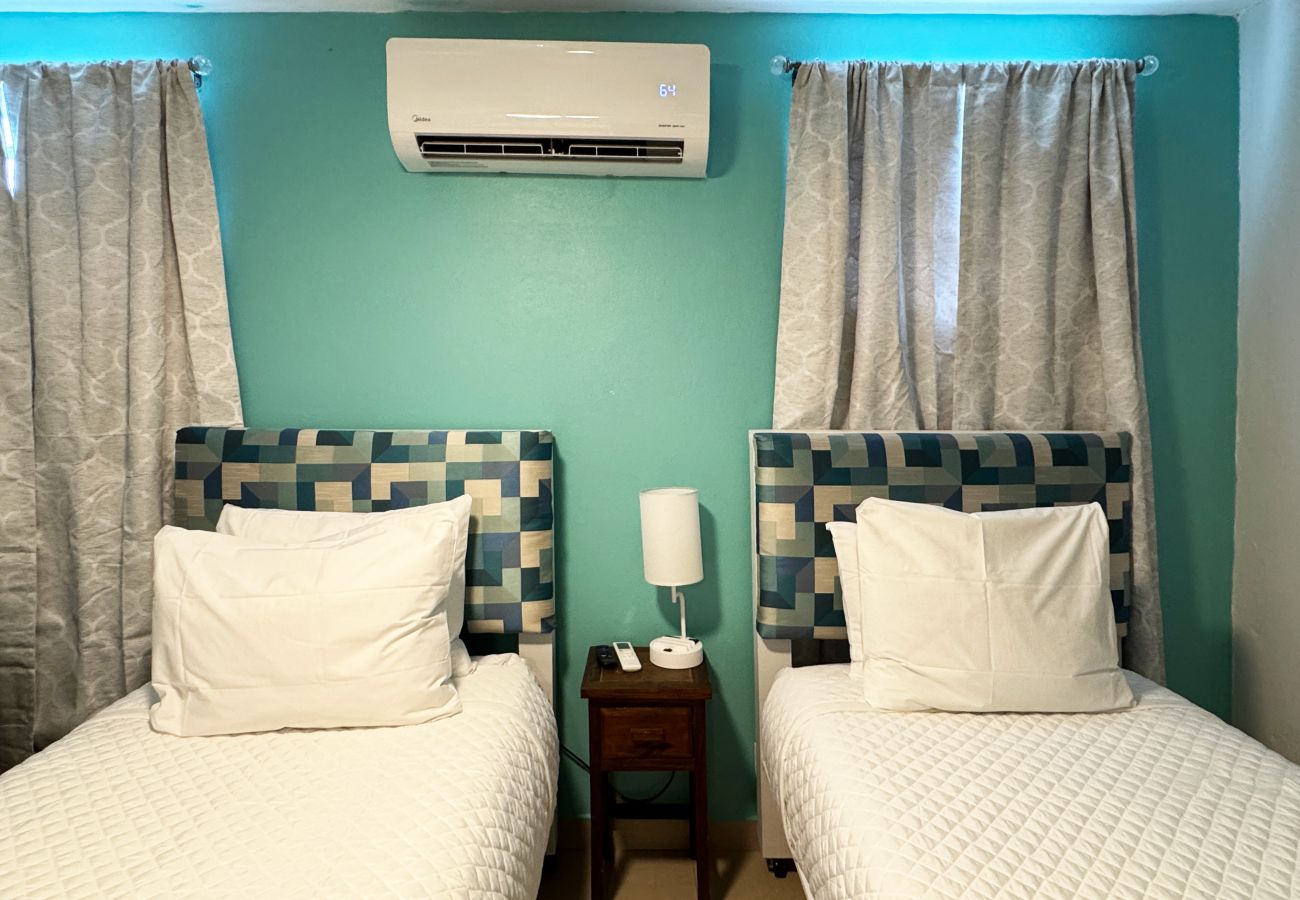 Apartment in San Juan - Spacious 2BR/1BA in Condado Near Beach & Hotspots