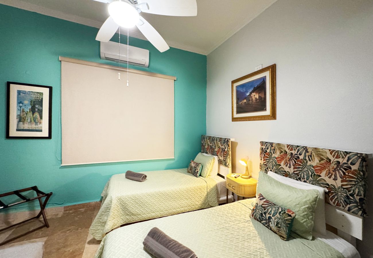 Apartment in San Juan - Condado Group Stay – 3BR 2BA Near Beach