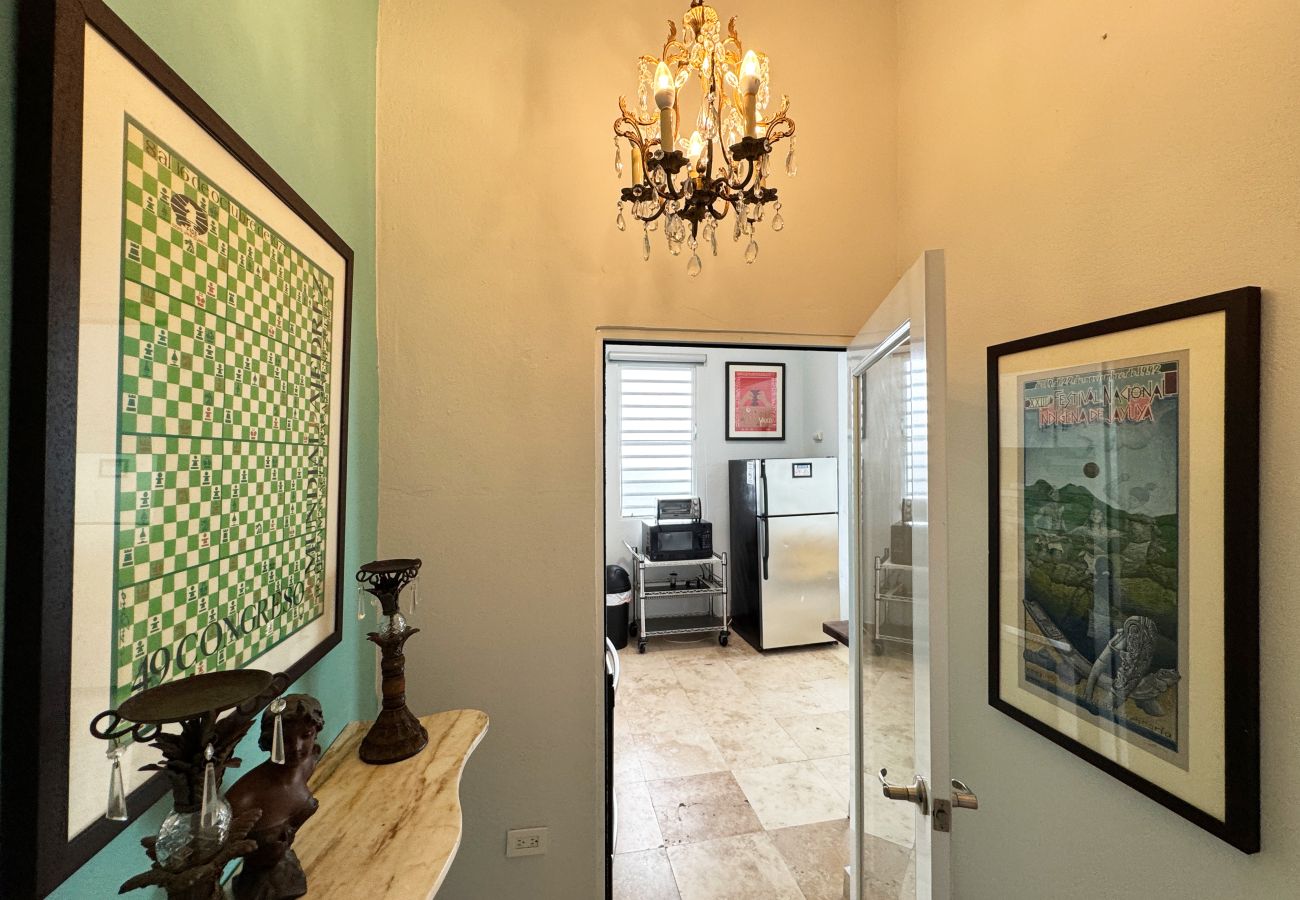 Apartment in San Juan - Condado Group Stay – 3BR 2BA Near Beach