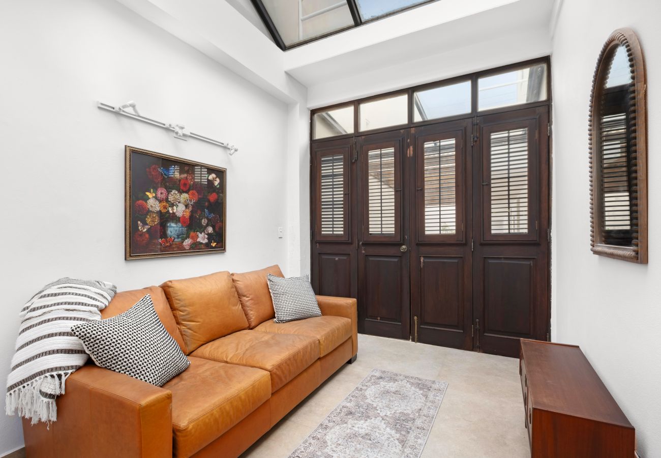 House in San Juan - Tizol Historic Building: 8BR in Old San Juan