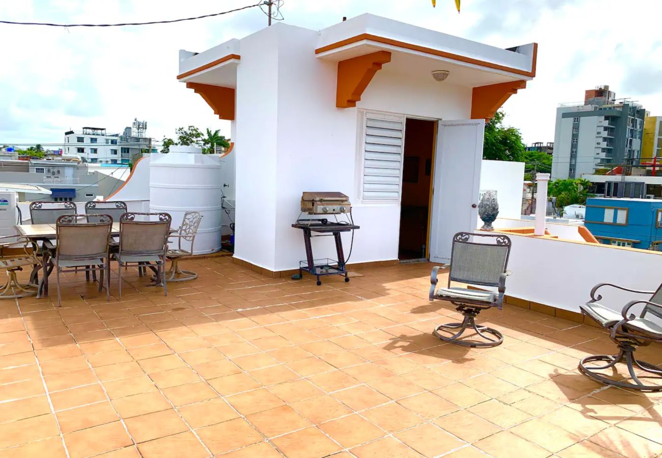 Apartment in Santurce - Beachside, Private Rooftop w/ Generator 