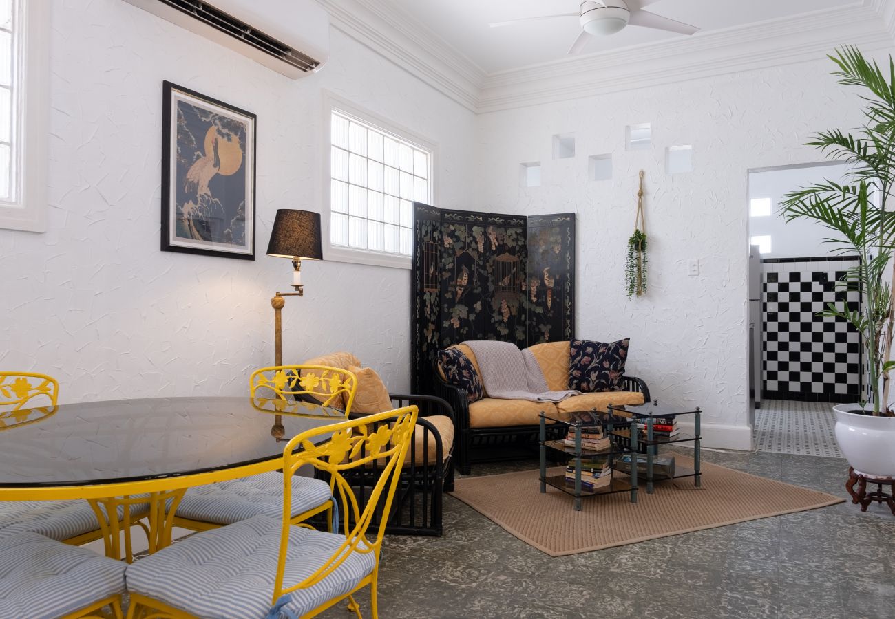 Apartment in Santurce - Beachside, Private Rooftop w/ Generator 