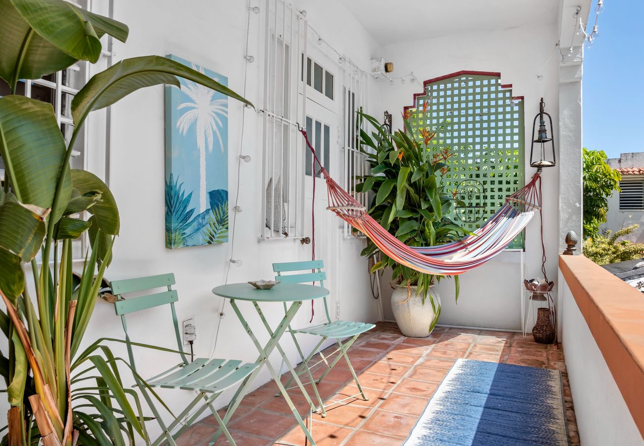House in Santurce - Multi-unit beachside complex for up to 12 guests!
