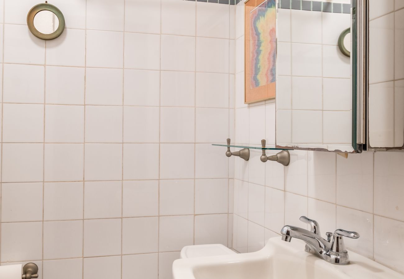 House in Santurce - Multi-unit beachside complex for up to 12 guests!