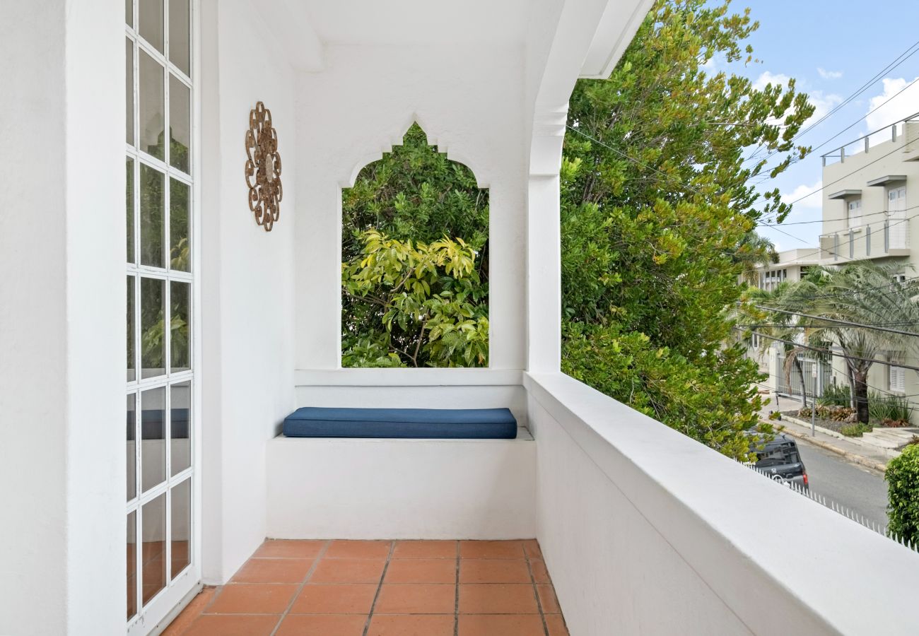 House in Santurce - Multi-unit beachside complex for up to 12 guests!