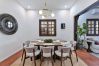 House in Santurce - Coastal Comfort: Spanish Villa Steps from the Sand