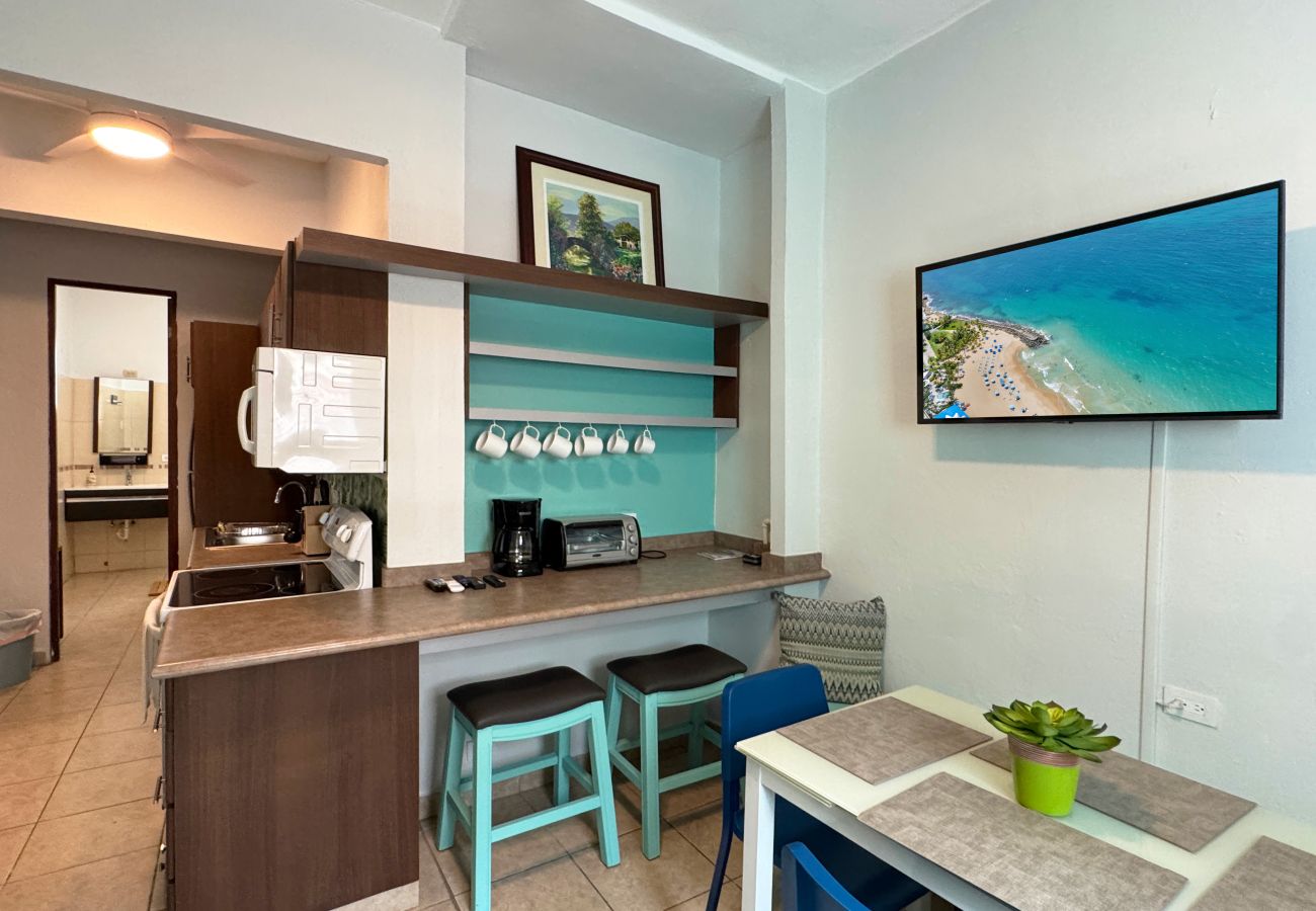 Apartment in San Juan - Condado 4BR/2BA Rooftop, Patios & Walk to Hotspots