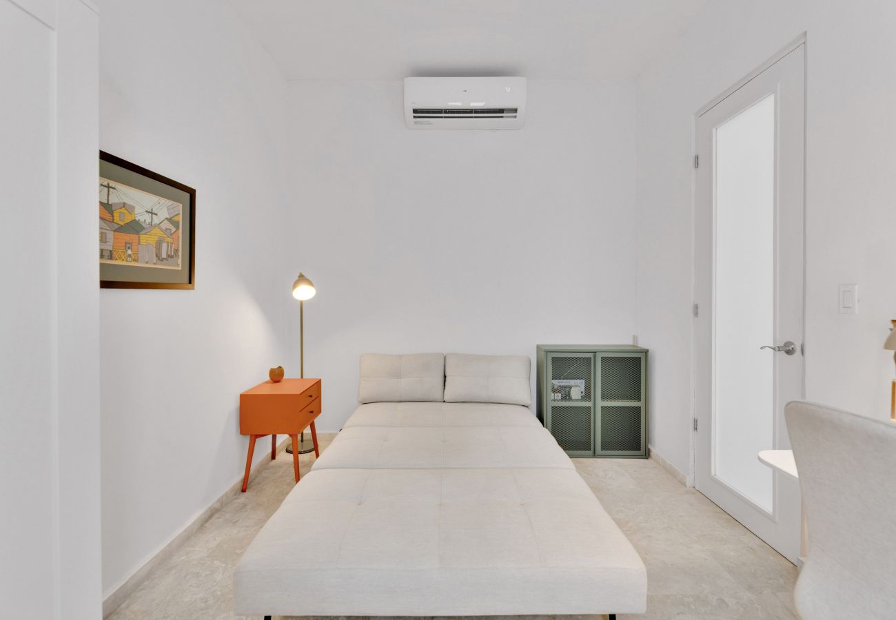 Apartment in San Juan - 2BR Near Beach & Old San Juan • Patio • Sleeps 4