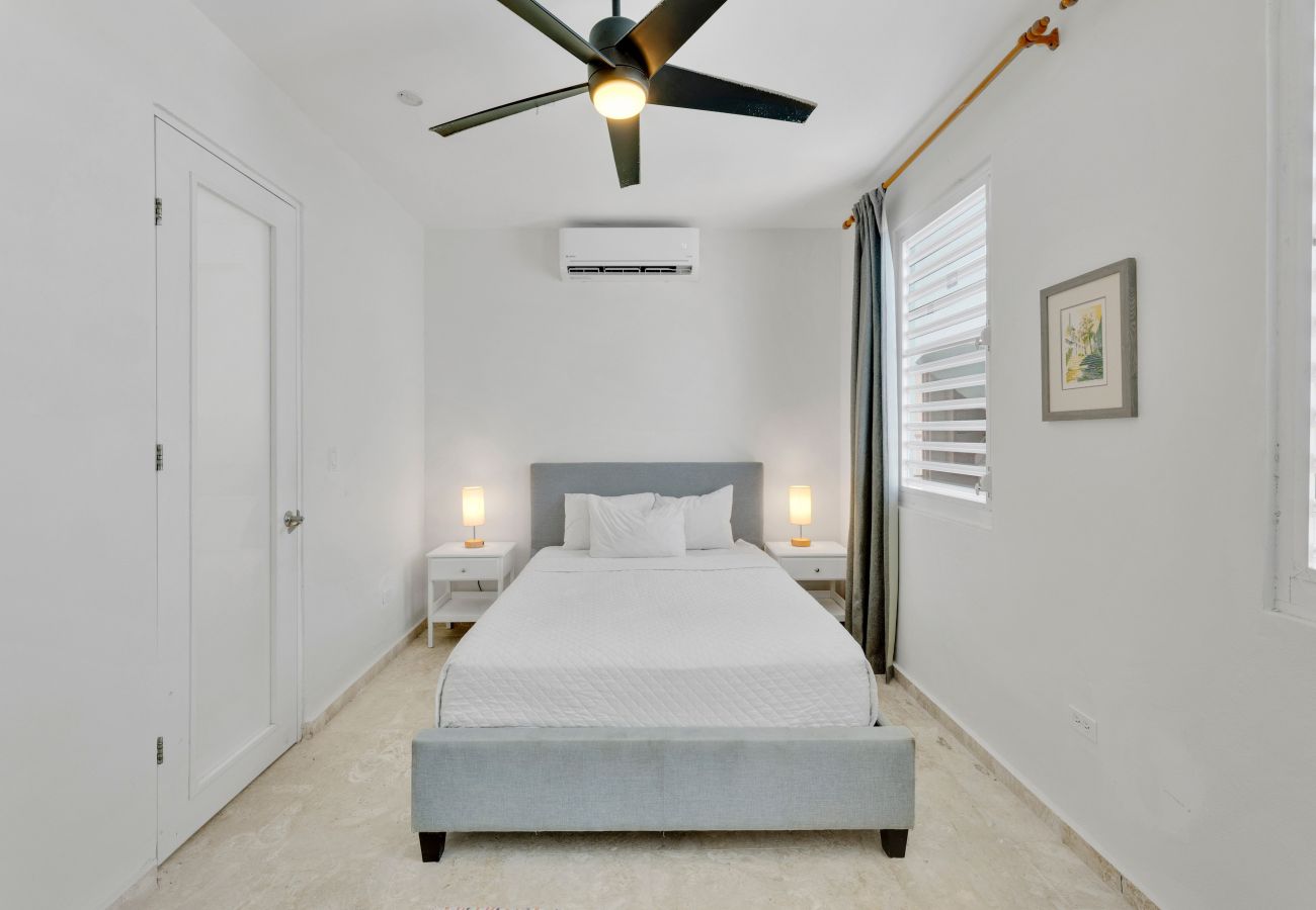 Apartment in San Juan - 2BR Near Beach & Old San Juan • Patio • Sleeps 4