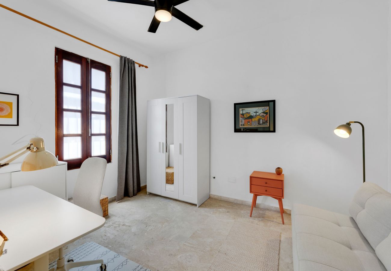 Apartment in San Juan - 2BR Near Beach & Old San Juan • Patio • Sleeps 4