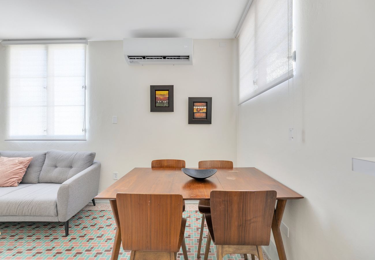 Apartment in San Juan - Charming 2BR Stay with Balcony & Generator in San Juan