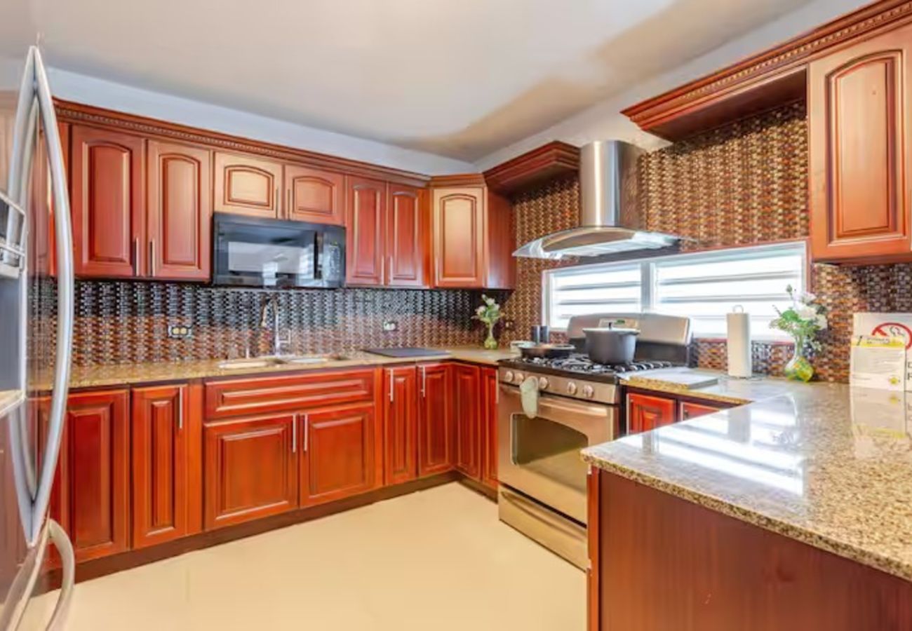 House in Vega Baja - Hacienda M&B · Perfect for Groups, with Pool and Spacious Patio
