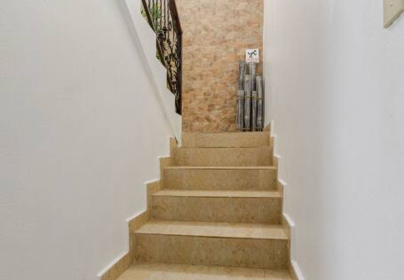 House in Vega Baja - Hacienda M&B · Perfect for Groups, with Pool and Spacious Patio