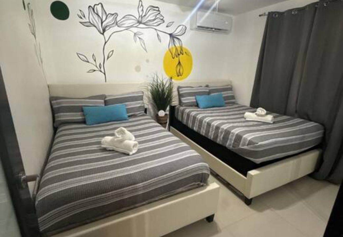 House in Vega Baja - Hacienda M&B · Perfect for Groups, with Pool and Spacious Patio
