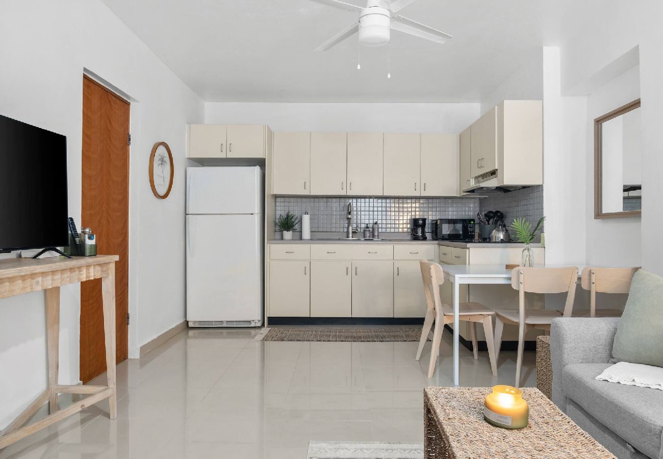 Apartment in San Juan - San Juan Apartament with Beach Access 