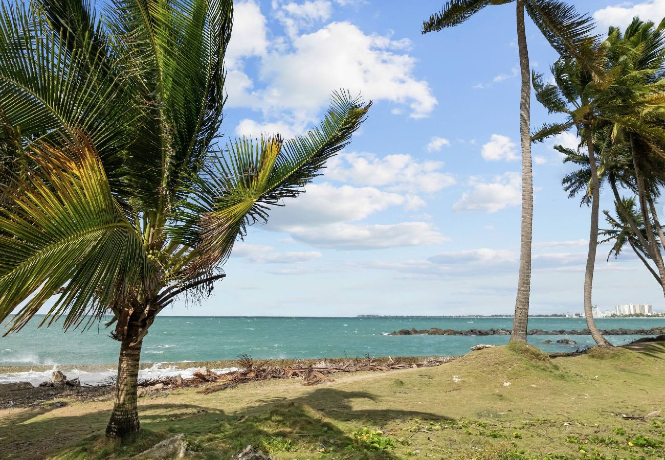 Apartment in San Juan - San Juan Apartament with Beach Access 