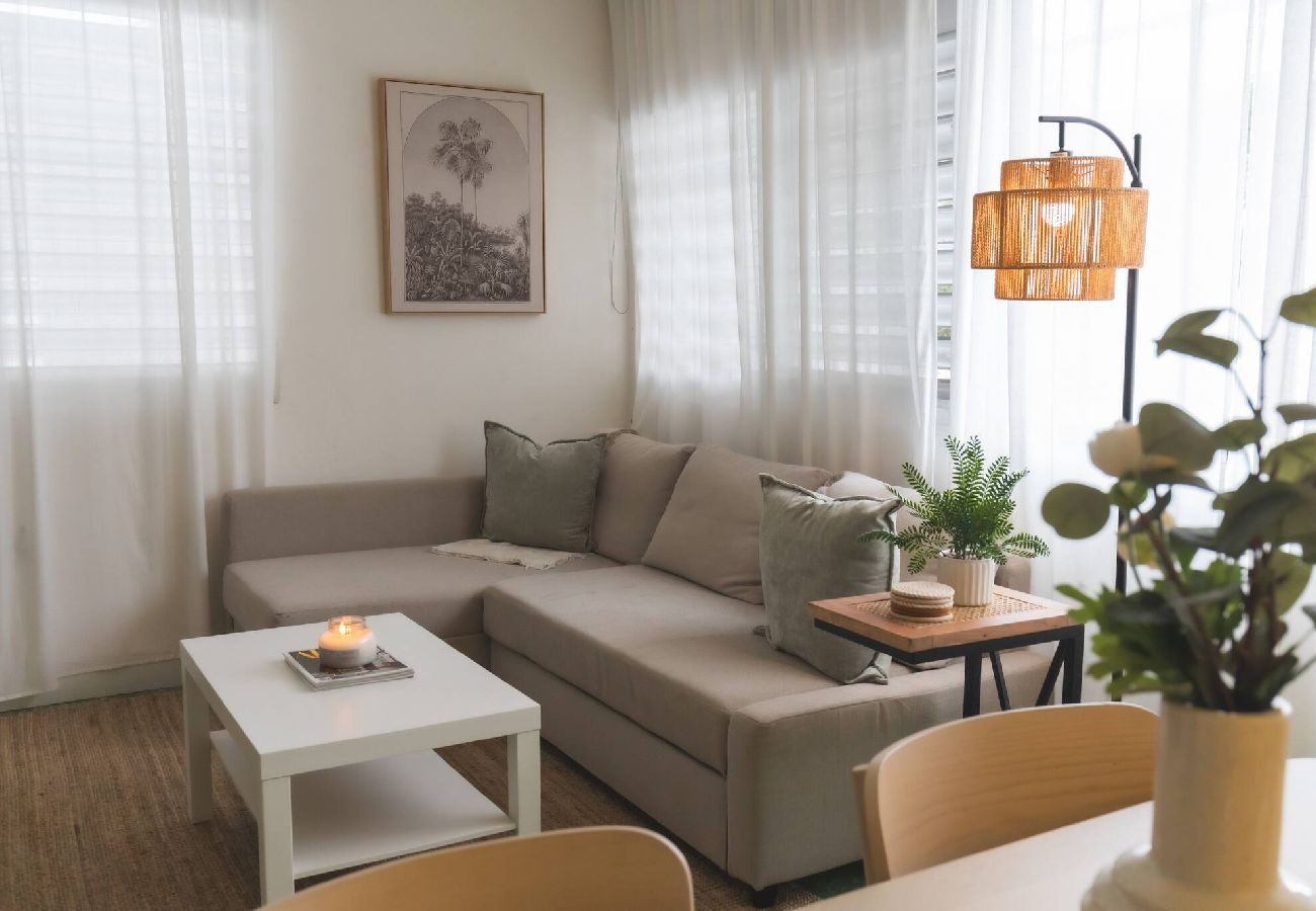 Apartment in San Juan - Sunny Escape Close to Beach, Dining & Fun! 