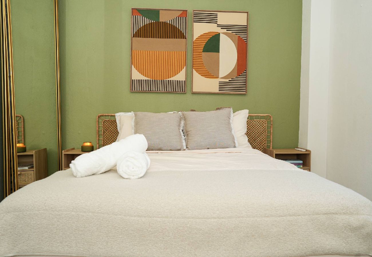 Apartment in San Juan - Sunny Escape Close to Beach, Dining & Fun! 