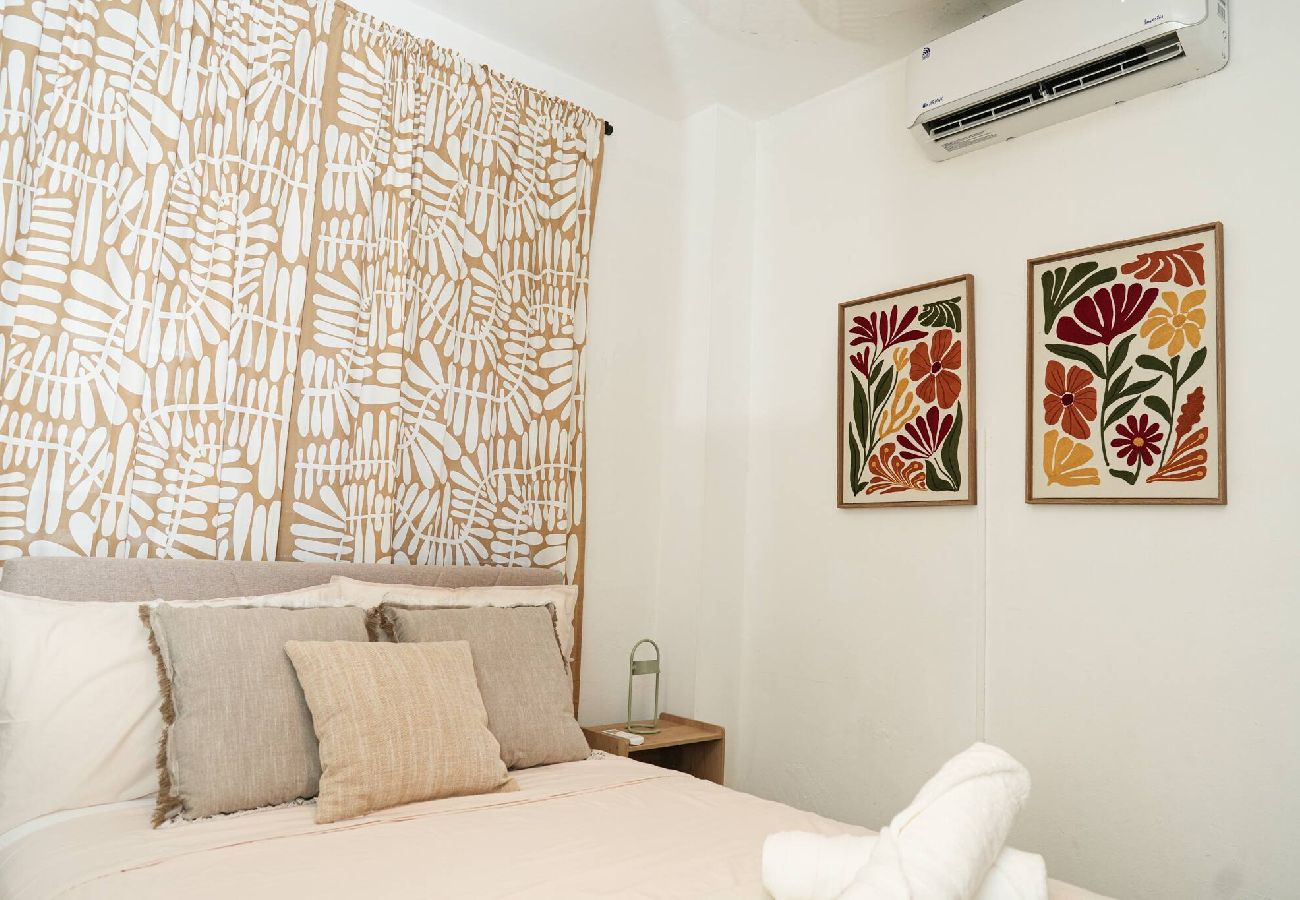 Apartment in San Juan - Sunny Escape Close to Beach, Dining & Fun! 