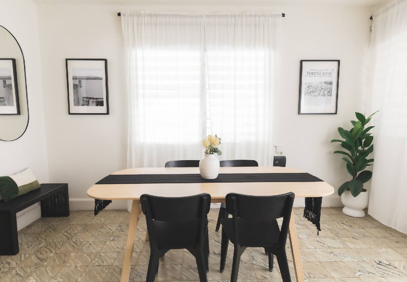 Apartment in San Juan - Prime Apartment Near Beach, Dining & Nightlife! 