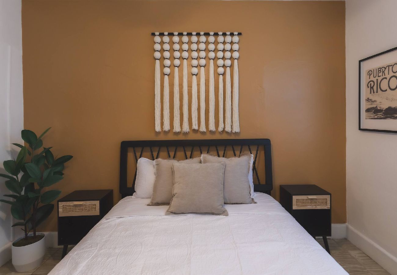 Apartment in San Juan - Prime Apartment Near Beach, Dining & Nightlife! 