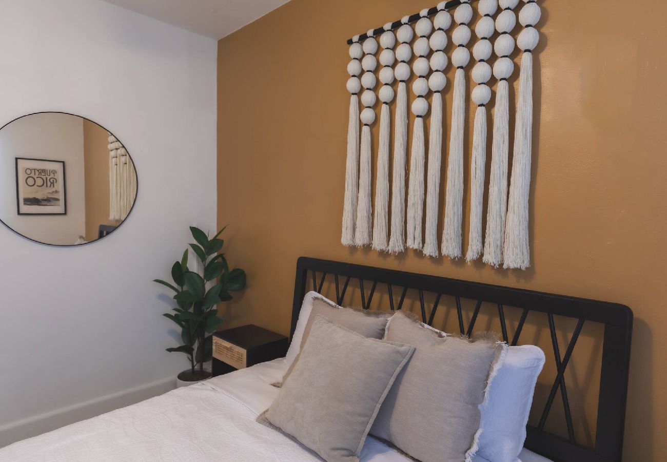 Apartment in San Juan - Prime Apartment Near Beach, Dining & Nightlife! 