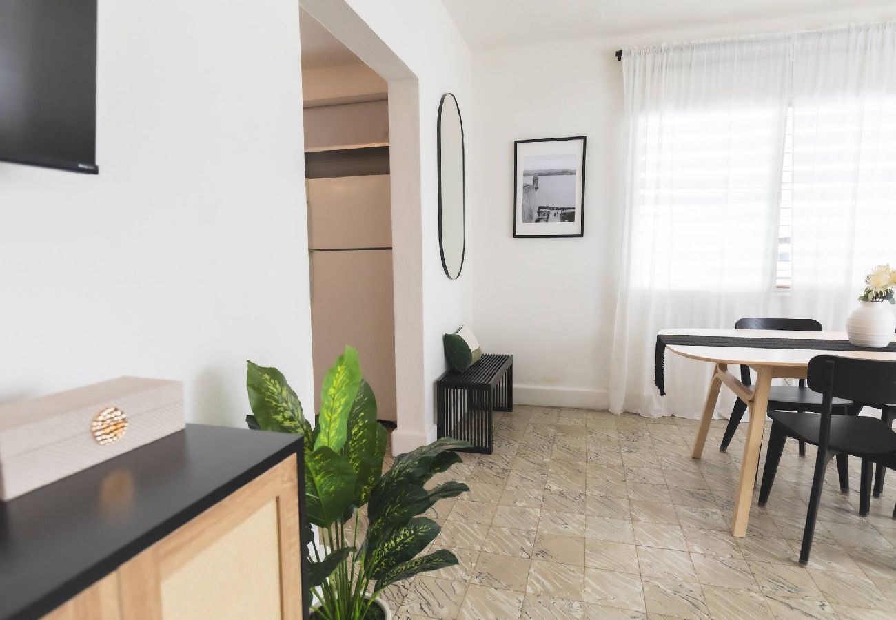Apartment in San Juan - Prime Apartment Near Beach, Dining & Nightlife! 