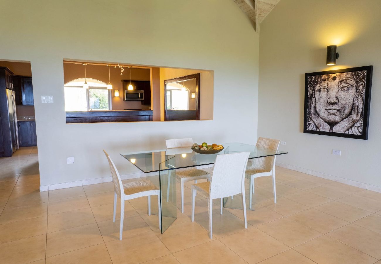 House in White House - Spacious 4-Bedroom Penthouse | Stunning sea views! 