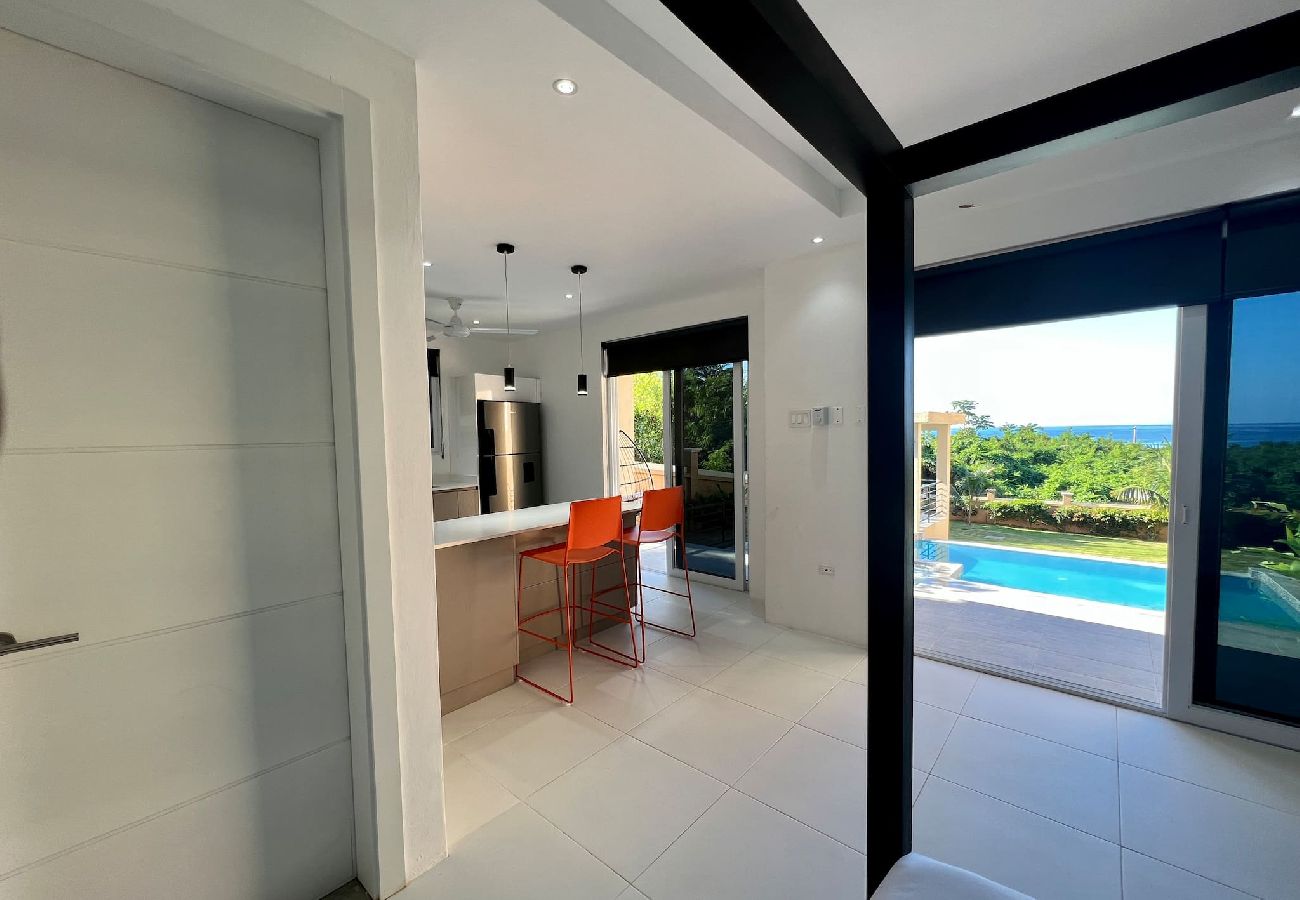 Apartment in White House - The Indianna ~ Luxury Pool & Spa 