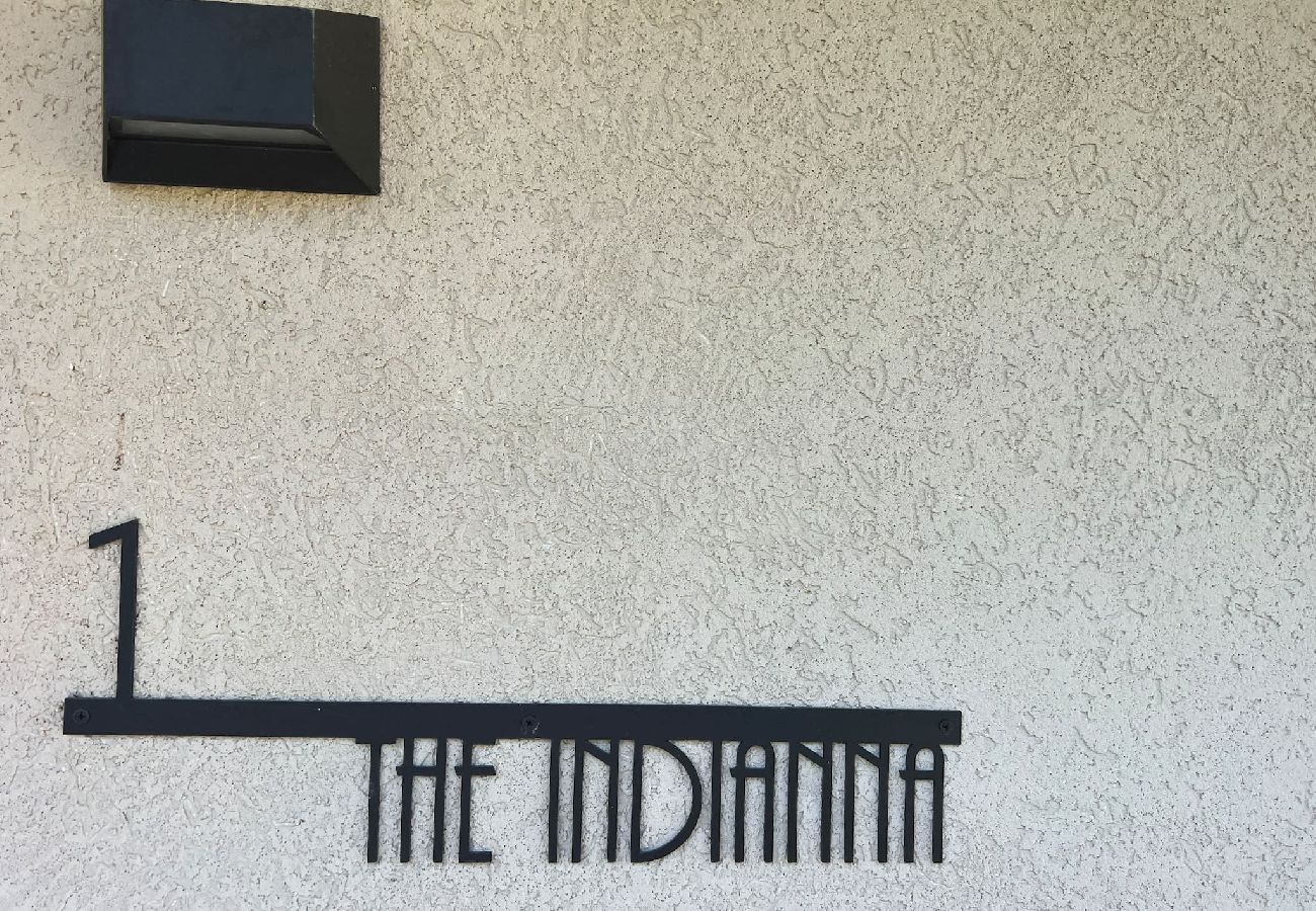 Apartment in White House - The Indianna ~ Luxury Pool & Spa 