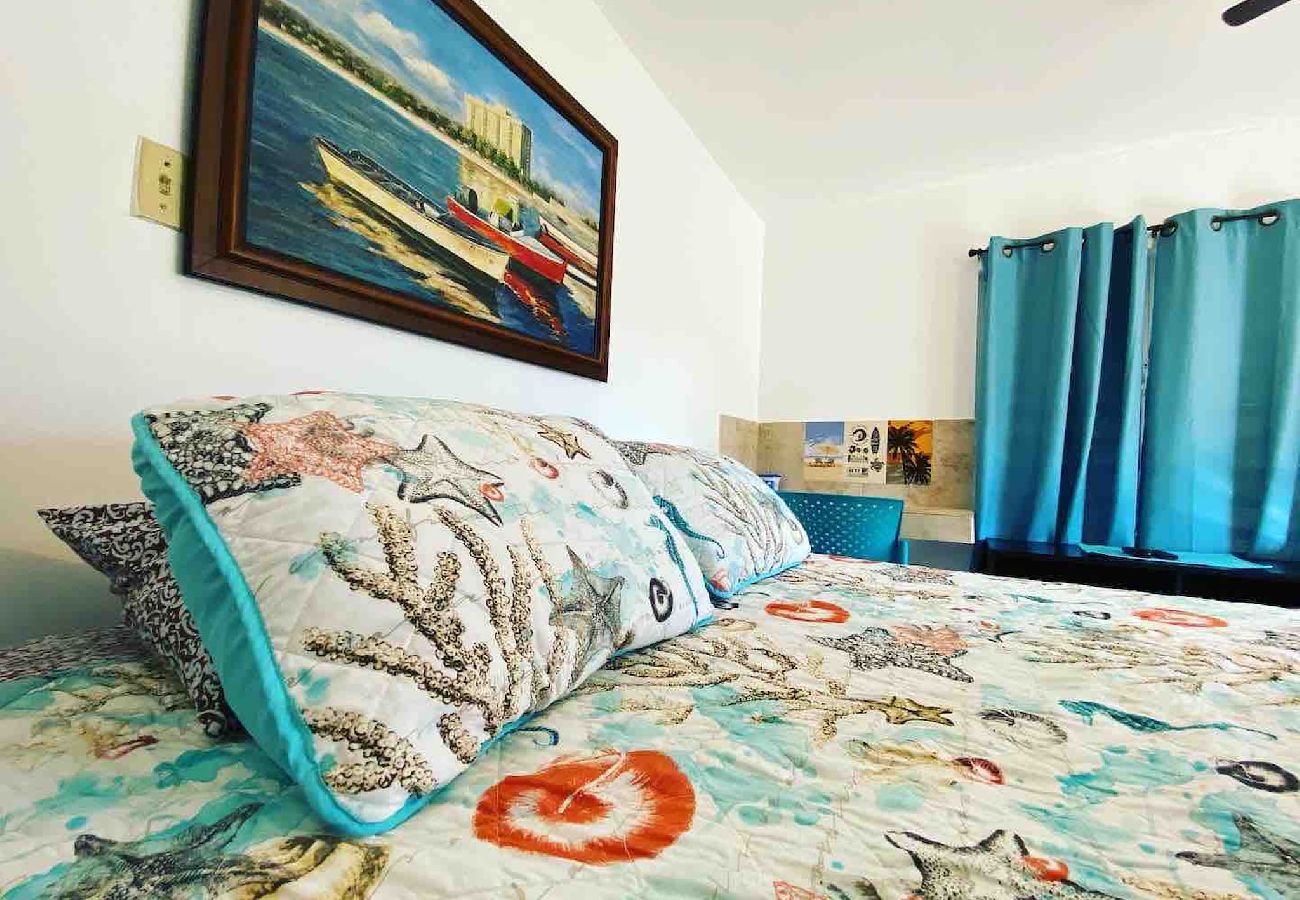 Studio in Rincon - Charming Studio by Sandy Beach – Affordable & Private