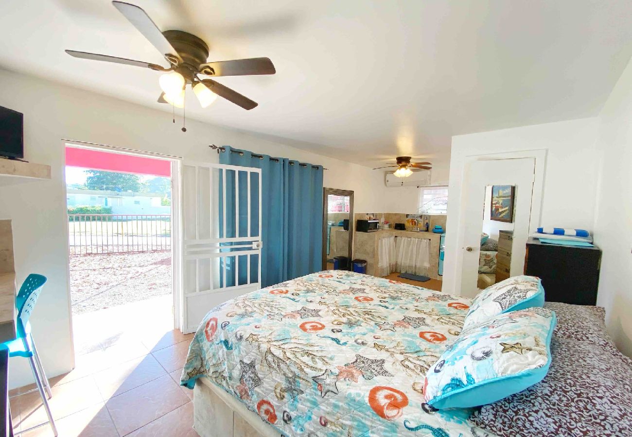 Studio in Rincon - Charming Studio by Sandy Beach – Affordable & Private