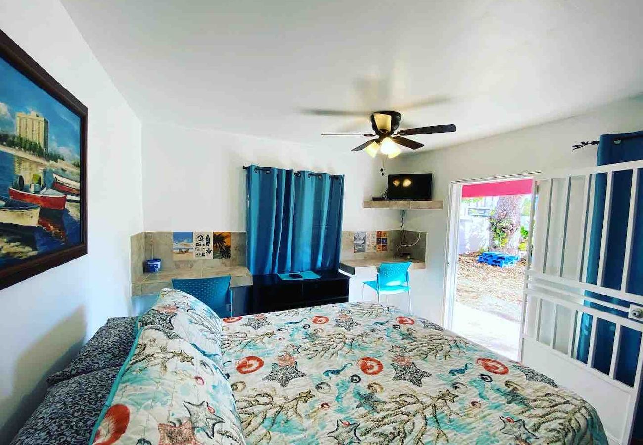 Studio in Rincon - Charming Studio by Sandy Beach – Affordable & Private