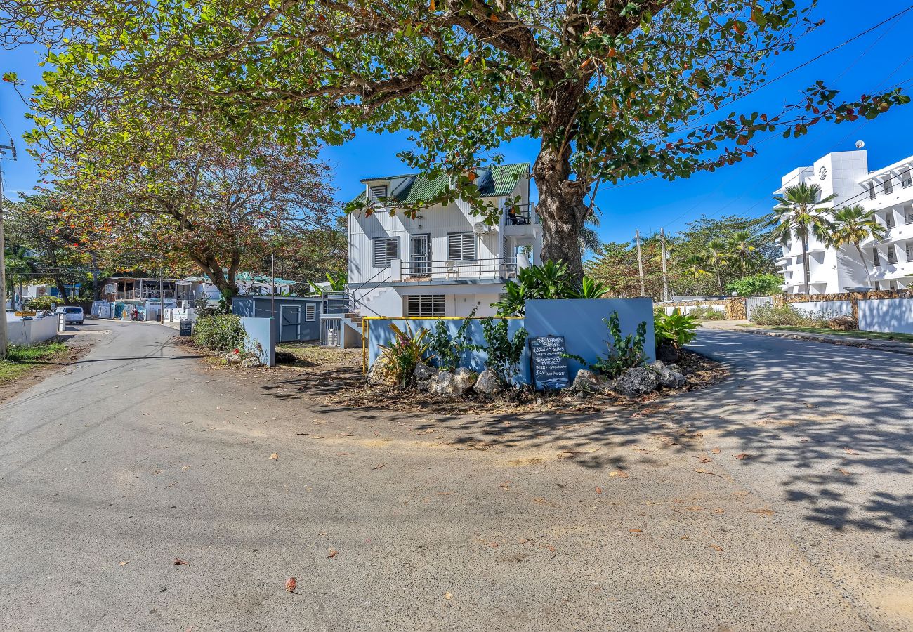 Studio in Rincon - Studio w/ Patio • Walk to Sandy Beach