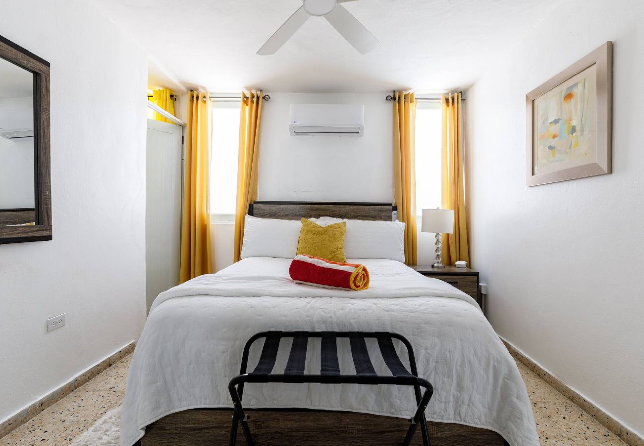 House in Ceiba - Stylish 3 Bed/2Bath with Pool & Solar Panels 