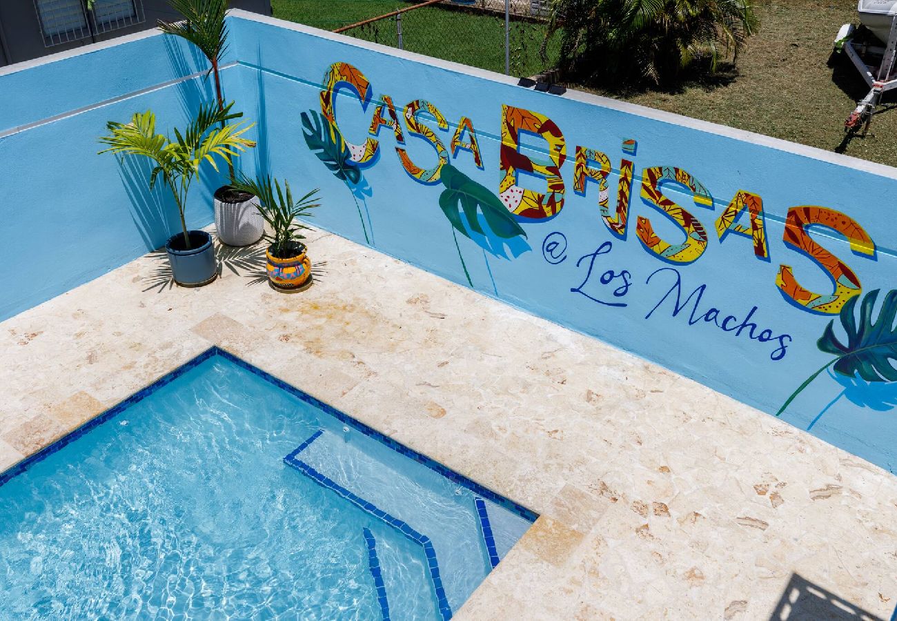 House in Ceiba - Stylish 3 Bed/2Bath with Pool & Solar Panels 