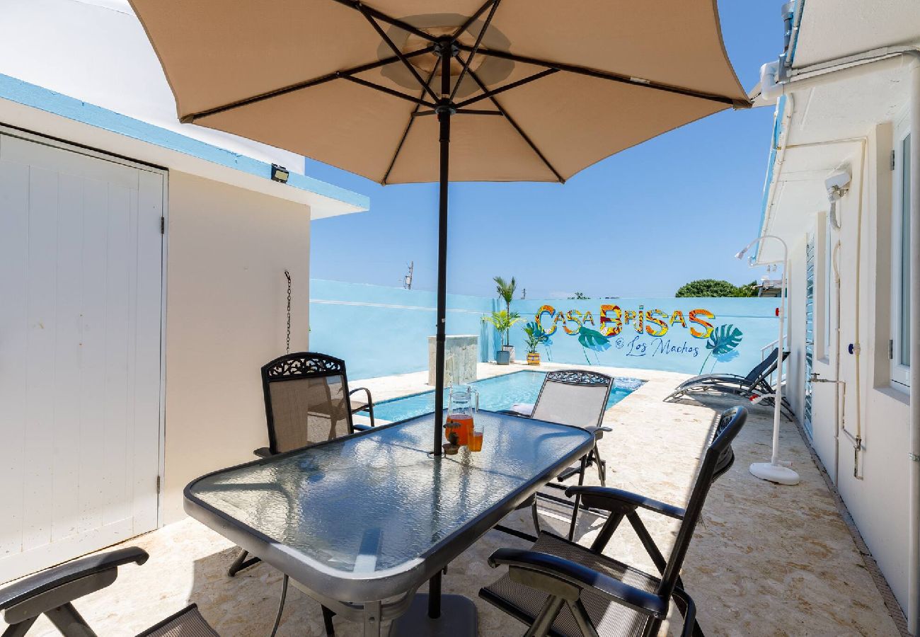 House in Ceiba - Stylish 3 Bed/2Bath with Pool & Solar Panels 