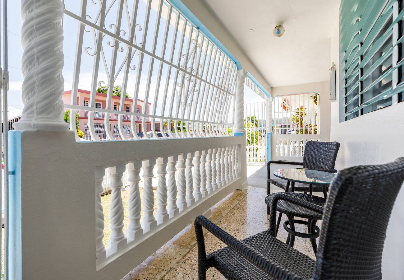 House in Ceiba - Stylish 3 Bed/2Bath with Pool & Solar Panels 