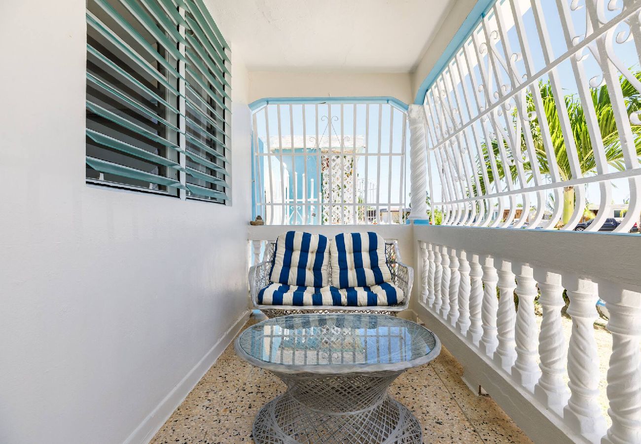 House in Ceiba - Stylish 3 Bed/2Bath with Pool & Solar Panels 
