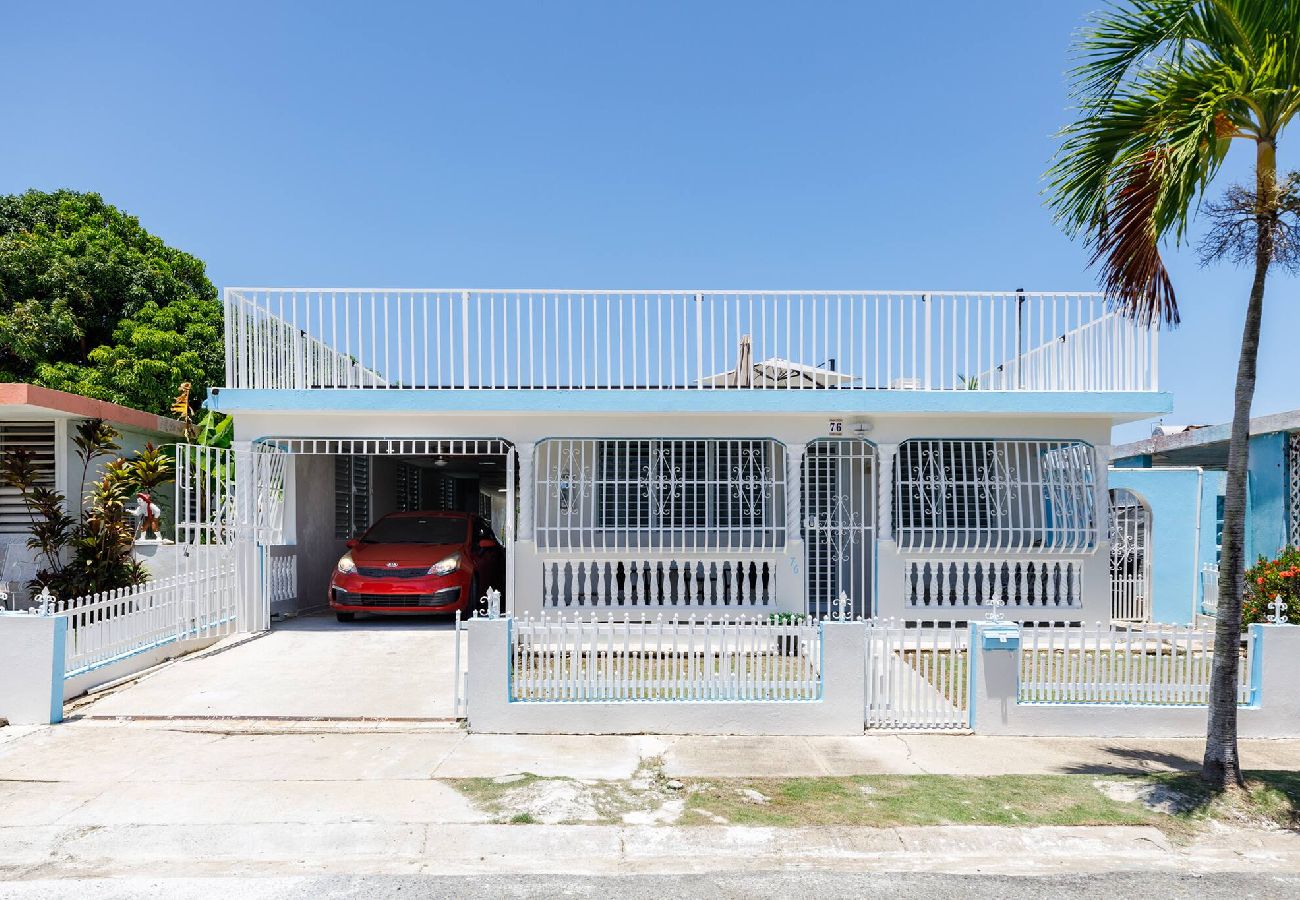 House in Ceiba - Stylish 3 Bed/2Bath with Pool & Solar Panels 
