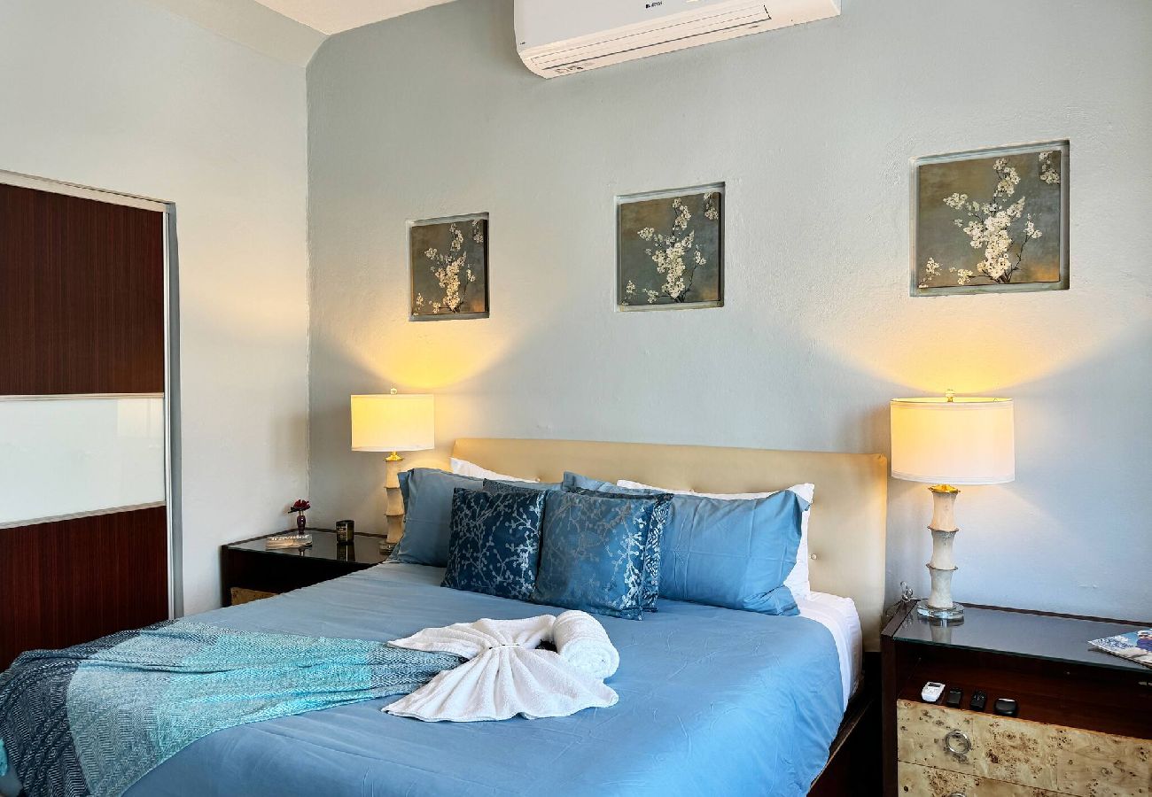 House in San Juan - Condado Laguna Villa w/Pool 5 Bd 3 Ba - Generator 