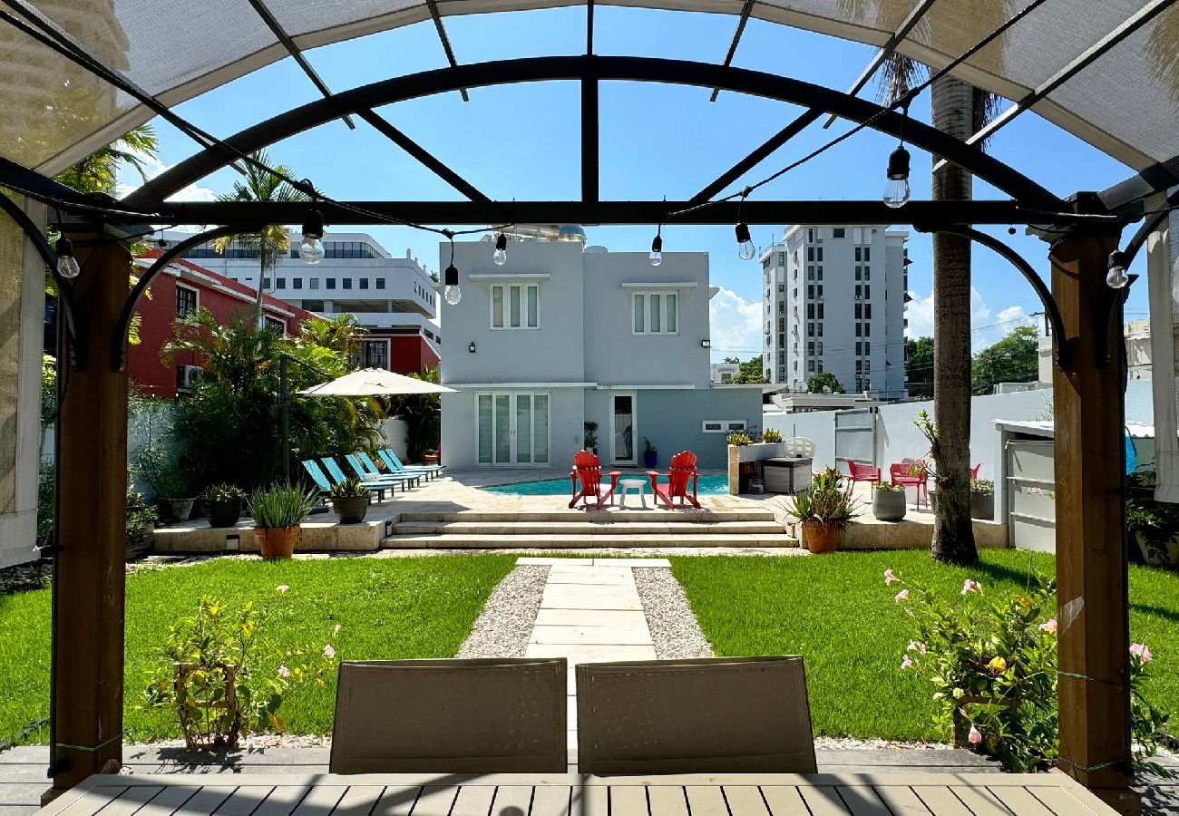 House in San Juan - Condado Laguna Villa w/Pool 5 Bd 3 Ba - Generator 