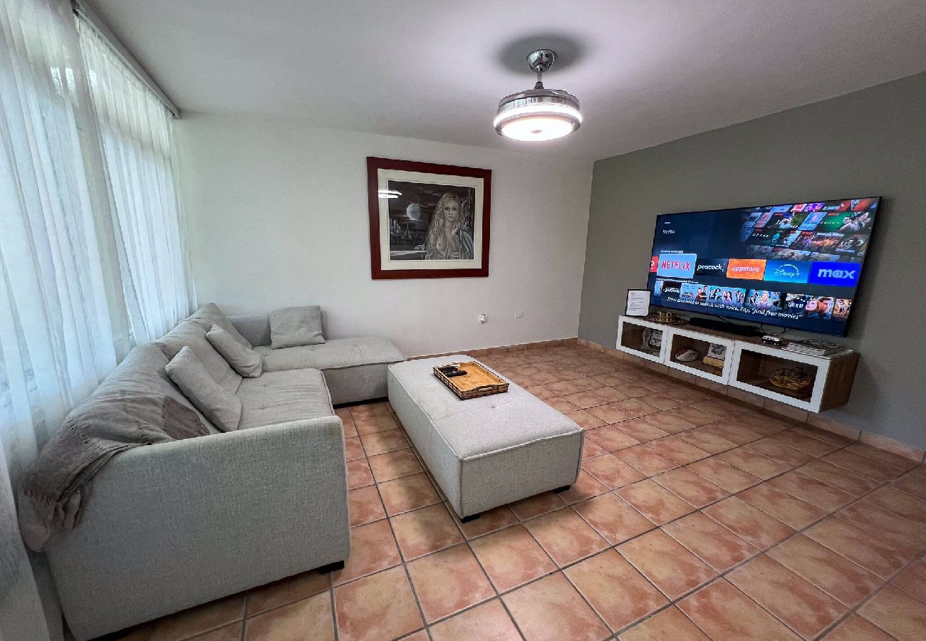 Villa in Dorado - Villa Merchan - 8 Guests - 4BR & 4 Bathrooms 